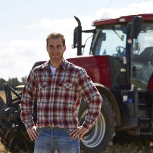 rolnik z traktorem