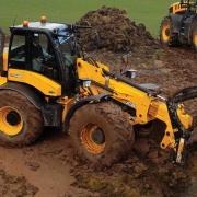 270418_p86_87_jcb_tm420_working_1_main